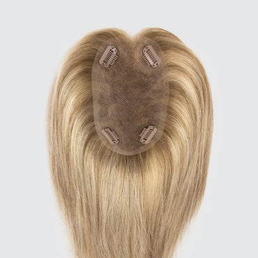 The 4 clips that are used to apply are lightweight and comfortable to ensure security while wearing | Full Lace Base: 3” x 5.25”