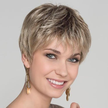 BO MONO by ELLEN WILLE in SANDY BLONDE ROOTED | Medium Honey Blonde, Light Ash Blonde, and Lightest Reddish Brown blend
