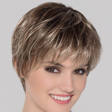 SMART MONO by ELLEN WILLE in BERNSTEIN ROOTED | Light Brown base with subtle Light Honey Blonde and Light Butterscotch Blonde highlights and Dark Roots